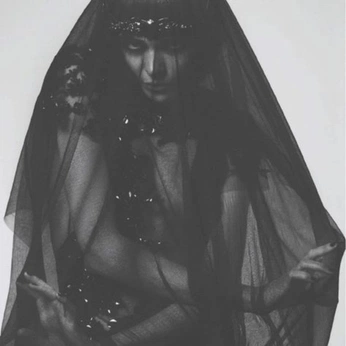 A cover of "Morgana Lancaster" cluster. The owner is pindorama. The cluster consists of 179 elements.