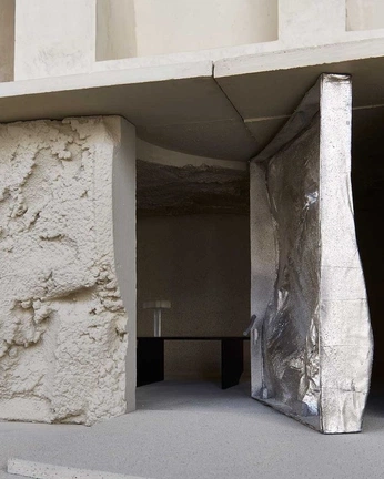 A cover of "Yeston" cluster. The owner is kijiro. The cluster consists of 2 elements.