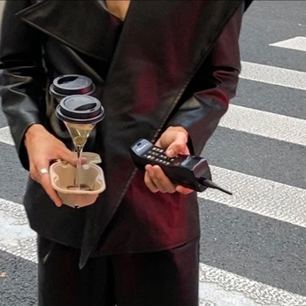 A cover of "Coffee Couture" cluster. The owner is biancalaurita. The cluster consists of 8 elements.