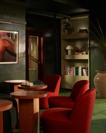 A cover of "Salle de jeux" cluster. The owner is simon.cnr. The cluster consists of 10 elements.