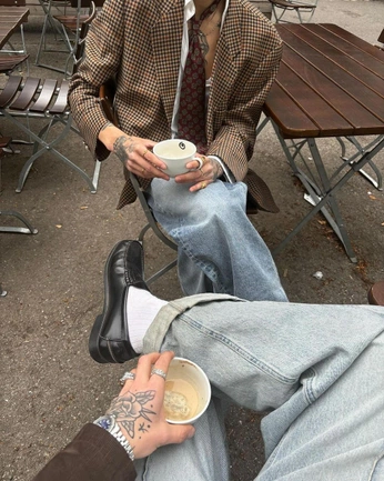 A cover of "BROKEN OSLO @ BABBO" cluster. The owner is ethanfloro. The cluster consists of 15 elements.