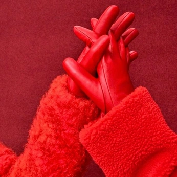 A cover of ""CLOSER"" cluster. The owner is motherz. The cluster consists of 28 elements.