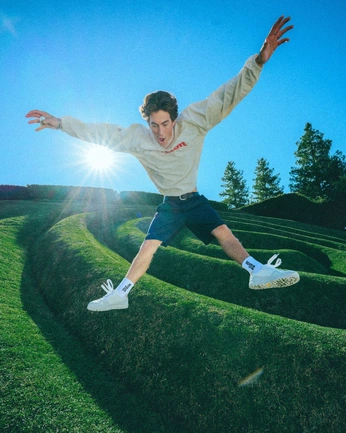 A cover of "men - teenagers" cluster. The owner is siyanzimande. The cluster consists of 76 elements.