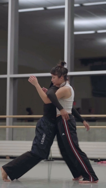 A cover of "mouvement" cluster. The owner is abbyvezina. The cluster consists of 1 element.