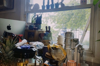 A cover of "Daily Life Library" cluster. The owner is denizcappa. The cluster consists of 3 elements.