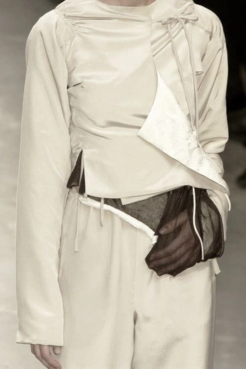 A cover of "Waiting For Ideas Looks" cluster. The owner is remy.bourcois. The cluster consists of 28 elements.