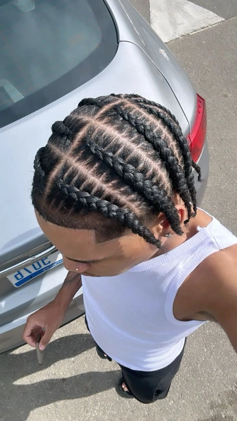 A cover of "✨Hair/braidstyles🌟" cluster. The owner is cheis. The cluster consists of 8 elements.