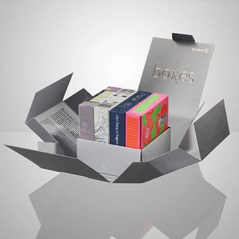 A cover of "packaging beauty" cluster. The owner is omartron. The cluster consists of 137 elements.