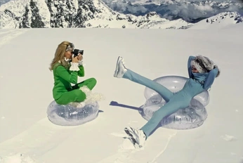 A cover of "dec-jan" cluster. The owner is kelsey. The cluster consists of 64 elements.