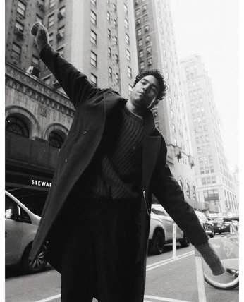 A cover of "Carl Avory" cluster. The owner is boltn. The cluster consists of 4 elements.