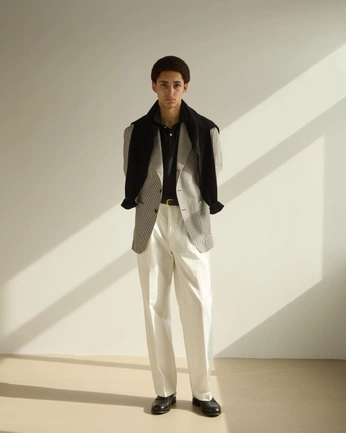 A cover of "Style" cluster. The owner is mrwaffles. The cluster consists of 165 elements.