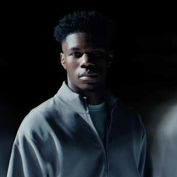 A cover of "VIDEO" cluster. The owner is valentinobedini. The cluster consists of 212 elements.