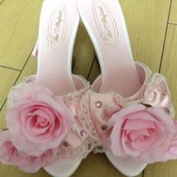 A cover of "dream clothes ♡" cluster. The owner is ammacrellin. The cluster consists of 44 elements.