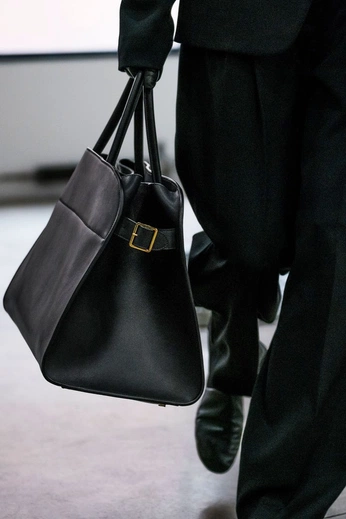 A cover of "Bags" cluster. The owner is jjessica. The cluster consists of 14 elements.