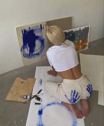 A cover of "who am i" cluster. The owner is ihfar. The cluster consists of 7 elements.