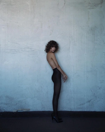 A cover of "Second skin" cluster. The owner is onshoresiren. The cluster consists of 3 elements.