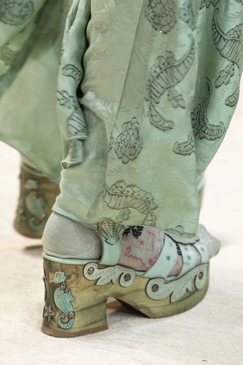 A cover of "mint" cluster. The owner is fullyspiced. The cluster consists of 17 elements.