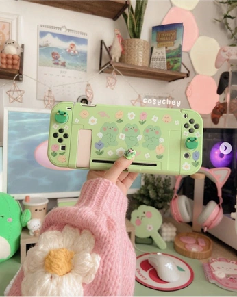 A cover of "swag" cluster. The owner is gardeniafaerie. The cluster consists of 41 elements.