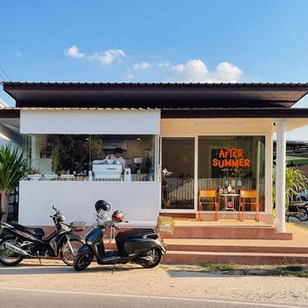 A cover of "Cafes" cluster. The owner is aling. The cluster consists of 32 elements.