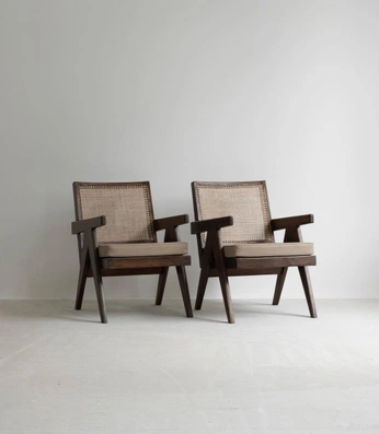 A cover of "Kantha" cluster. The owner is zainmp. The cluster consists of 104 elements.