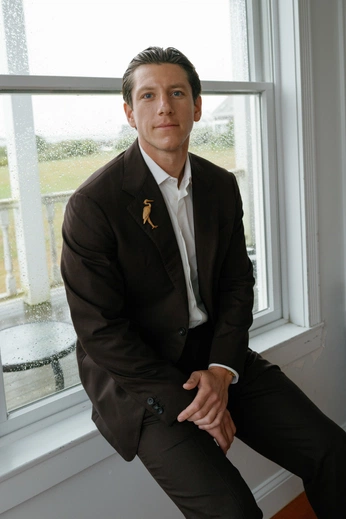 A cover of "groom" cluster. The owner is elalla. The cluster consists of 1 element.