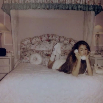 A cover of "PinkDream" cluster. The owner is mmiumiu. The cluster consists of 4 elements.