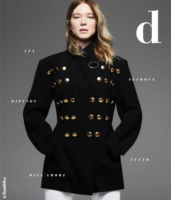 A cover of "Magazine Covers" cluster. The owner is tias2g. The cluster consists of 44 elements.