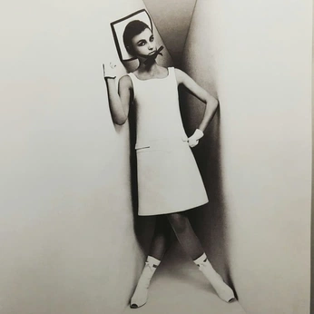 A cover of "pop art" cluster. The owner is amiscrolls. The cluster consists of 26 elements.