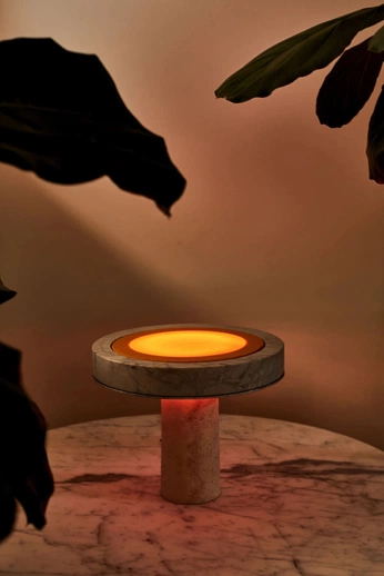 A cover of "Lamp" cluster. The owner is sublimestudios. The cluster consists of 1 element.