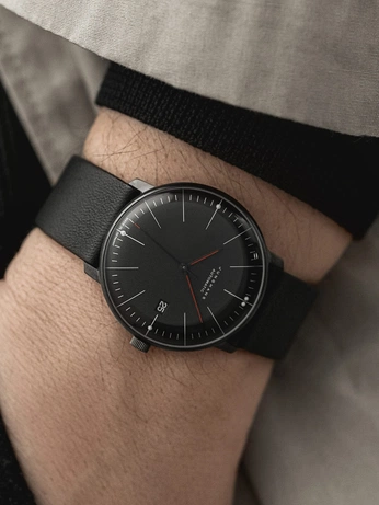 A cover of "Watches" cluster. The owner is joelcolombo. The cluster consists of 12 elements.