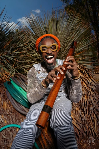 A cover of "ETC: Editorial Reference" cluster. The owner is bahbahroo. The cluster consists of 34 elements.