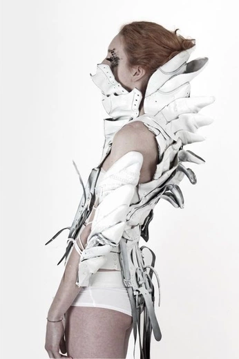 A cover of "architect posture" cluster. The owner is 1dynamicflower. The cluster consists of 16 elements.