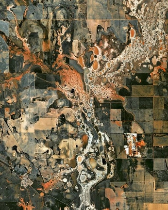 A cover of "EARF" cluster. The owner is loremipzum. The cluster consists of 2 elements.