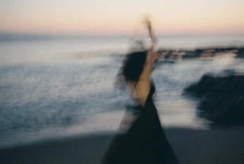 A cover of "where happiness begins" cluster. The owner is natashaadelia. The cluster consists of 2 elements.