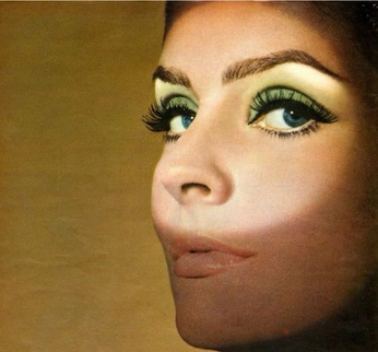 A cover of "makeup" cluster. The owner is lilylui. The cluster consists of 1 element.