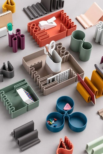 A cover of "desktop" cluster. The owner is tara308. The cluster consists of 42 elements.