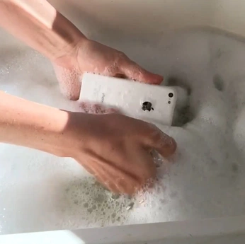 A cover of "monster's laugh" cluster. The owner is andrenikulin. The cluster consists of 5 elements.