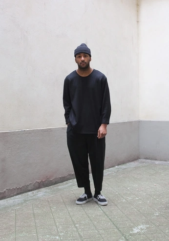 A cover of "Style" cluster. The owner is mbembeart. The cluster consists of 33 elements.