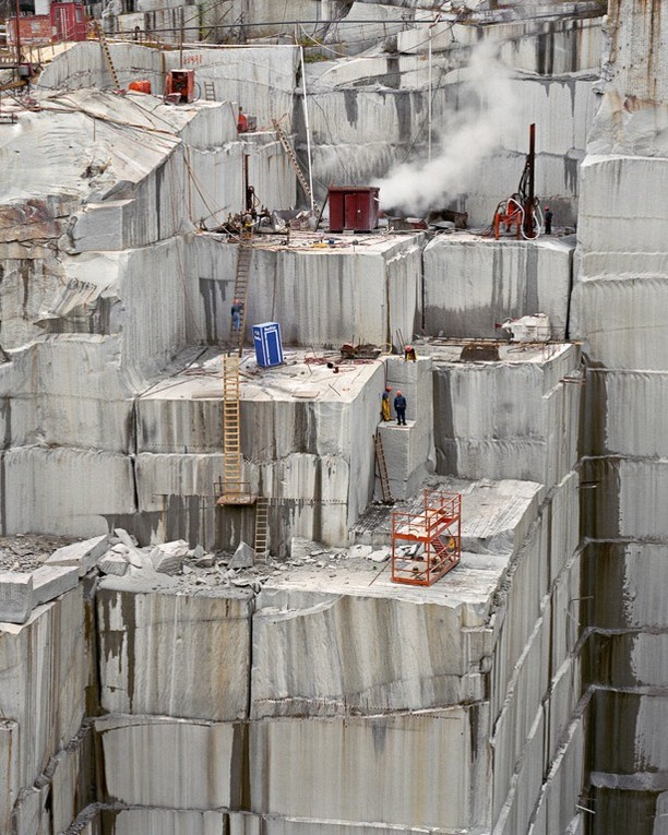 Rock of Ages #1 (1991) by Edward Burtynsky, photographed at the E. L. Smith Quarry in Vermont.