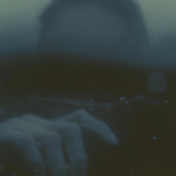 A cover of "blue" cluster. The owner is movaie. The cluster consists of 4 elements.