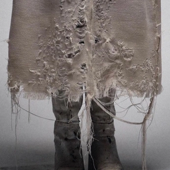 A cover of "Wabi Sabi & Imperfection" cluster. The owner is gemmathirtythree. The cluster consists of 32 elements.