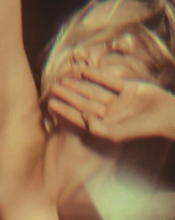 A cover of "attico" cluster. The owner is punxtears. The cluster consists of 13 elements.