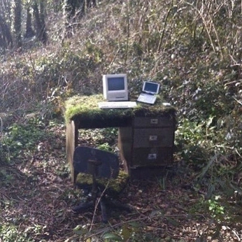 A cover of "Concepto" cluster. The owner is erlenmeyer. The cluster consists of 4 elements.