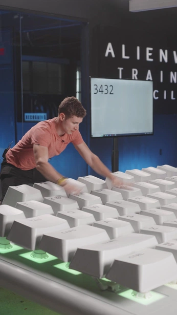 A cover of "Editing Inspo 💻" cluster. The owner is catcat. The cluster consists of 2 elements.