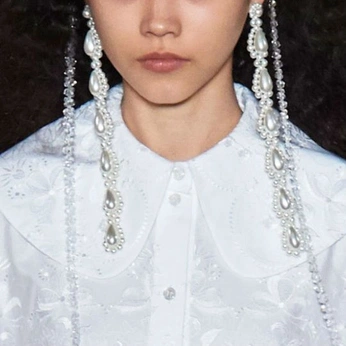 A cover of "Tumblr revival" cluster. The owner is arturobernard. The cluster consists of 156 elements.