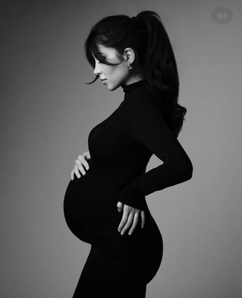 A cover of "Maternity for Zo" cluster. The owner is summergrace. The cluster consists of 8 elements.