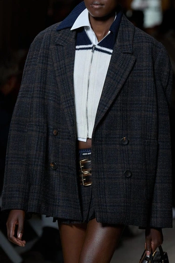 A cover of "Indumentaria" cluster. The owner is vanessanahir. The cluster consists of 1 element.