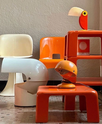 A cover of "?" cluster. The owner is reneejainya. The cluster consists of 3 elements.