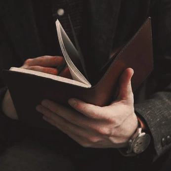 A cover of "hand" cluster. The owner is uwill. The cluster consists of 253 elements.