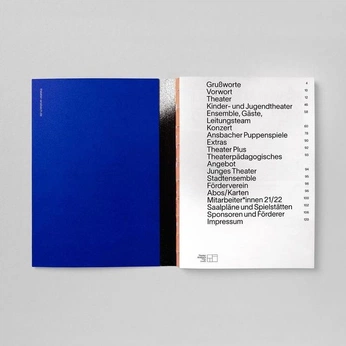 A cover of "booklet.ia" cluster. The owner is pinnter. The cluster consists of 9 elements.